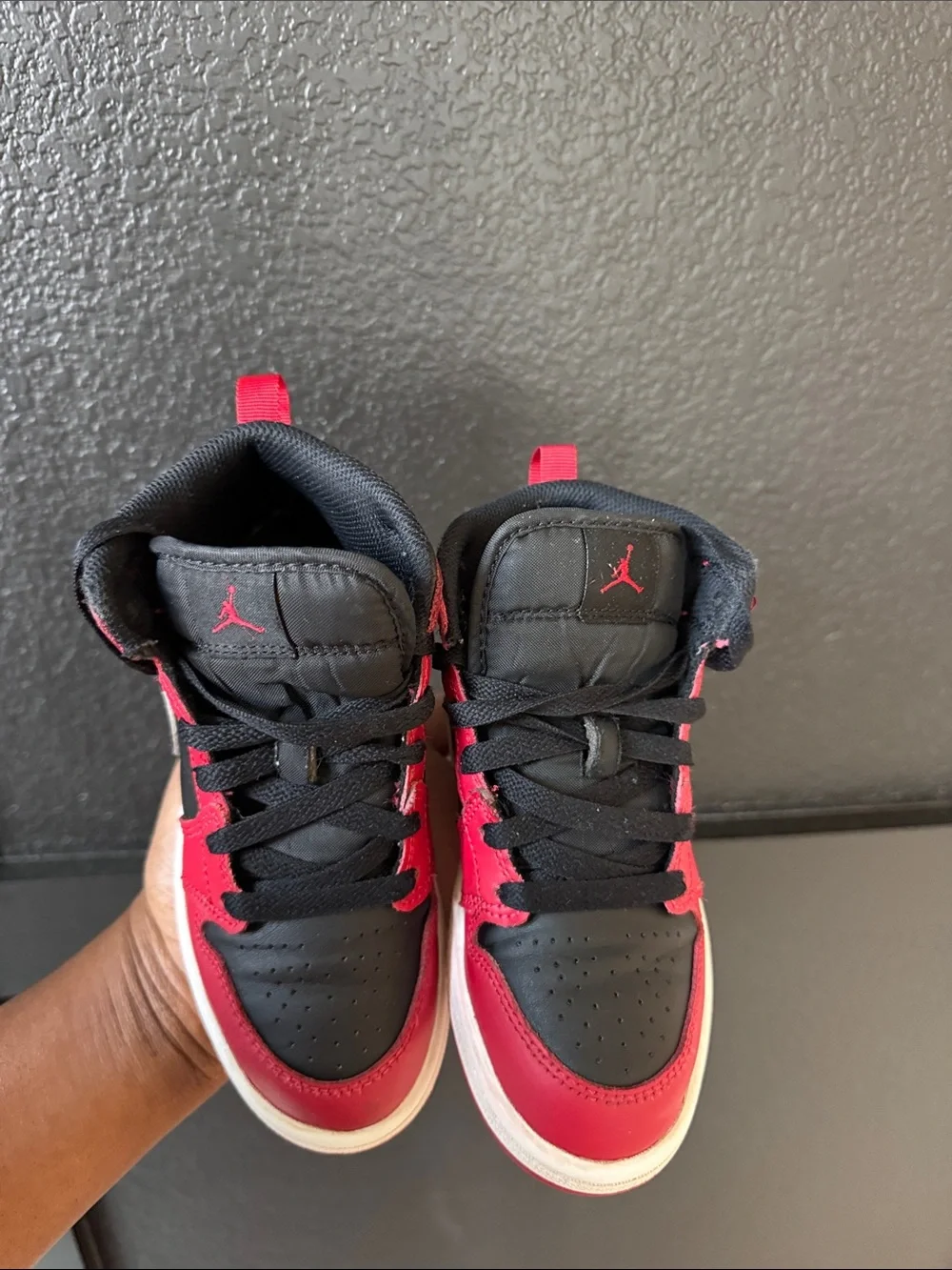 Nike Retro Jordans Red, Black & White Kids High-Top Sneakers